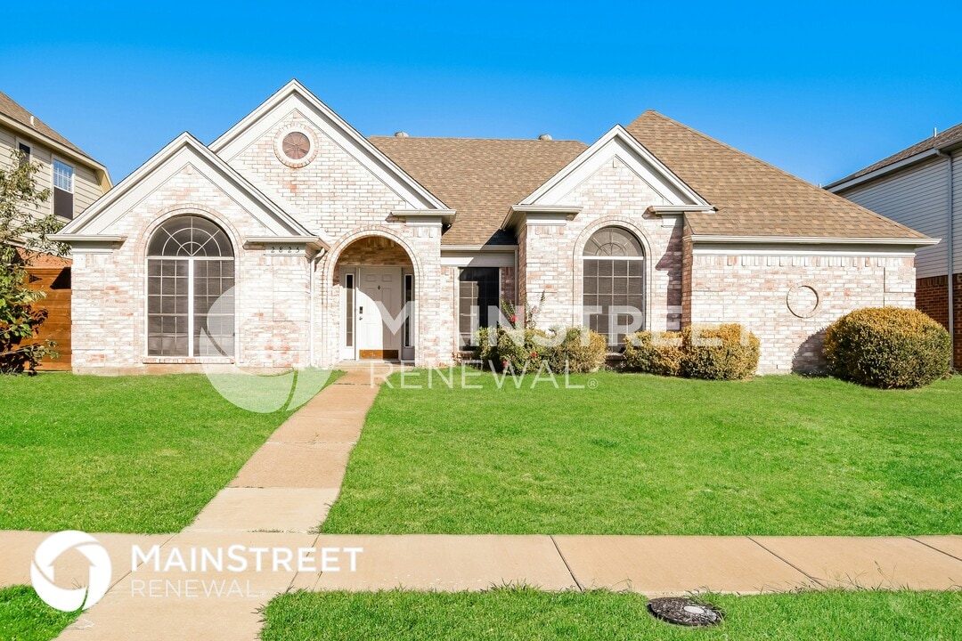 2825 Clearmeadow Dr in Mesquite, TX - Building Photo