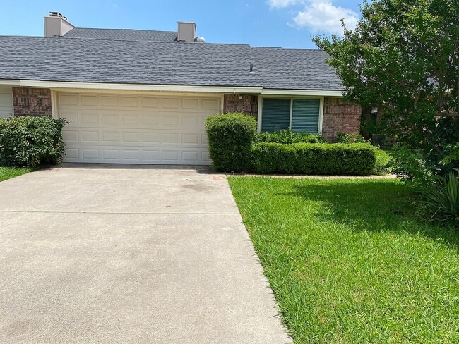property at 3732 Northridge Dr