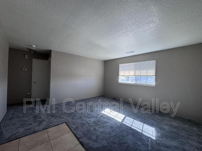 417 Sutter St in Manteca, CA - Building Photo - Building Photo