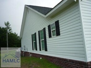 12058 GA-196 in Ludowici, GA - Foto de edificio - Building Photo