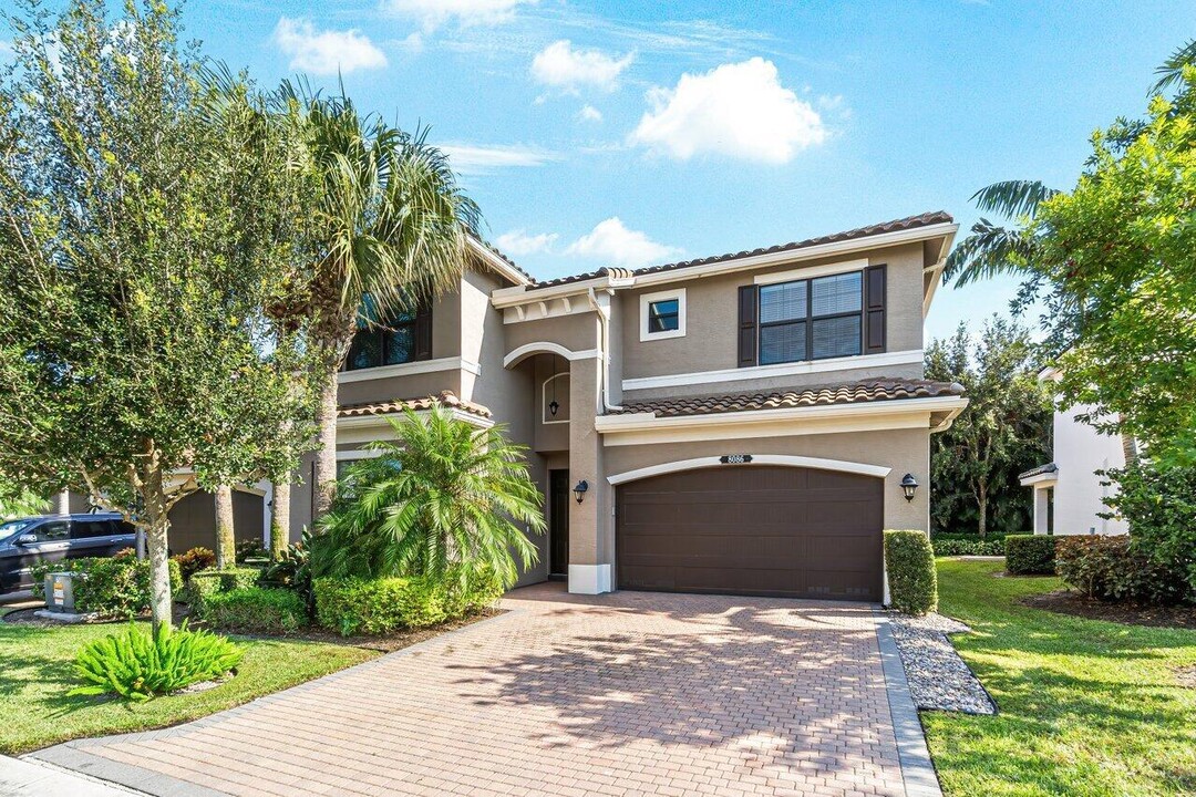 8086 Snowflake Obsidian Trail in Delray Beach, FL - Building Photo