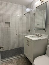 392 S Main St in Providence, RI - Foto de edificio - Building Photo