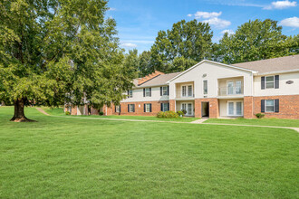 The Venue Apartment Homes in Burlington, NC - Building Photo - Building Photo