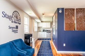 Stage Coach / Olde Stage / Severn Square in Glen Burnie, MD - Foto de edificio - Interior Photo