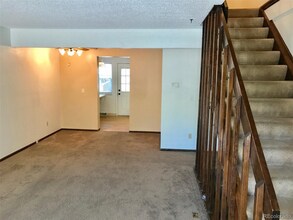 1482 S Pierson St in Lakewood, CO - Building Photo - Building Photo