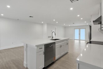 13177 47th Ct N in West Palm Beach, FL - Building Photo - Building Photo