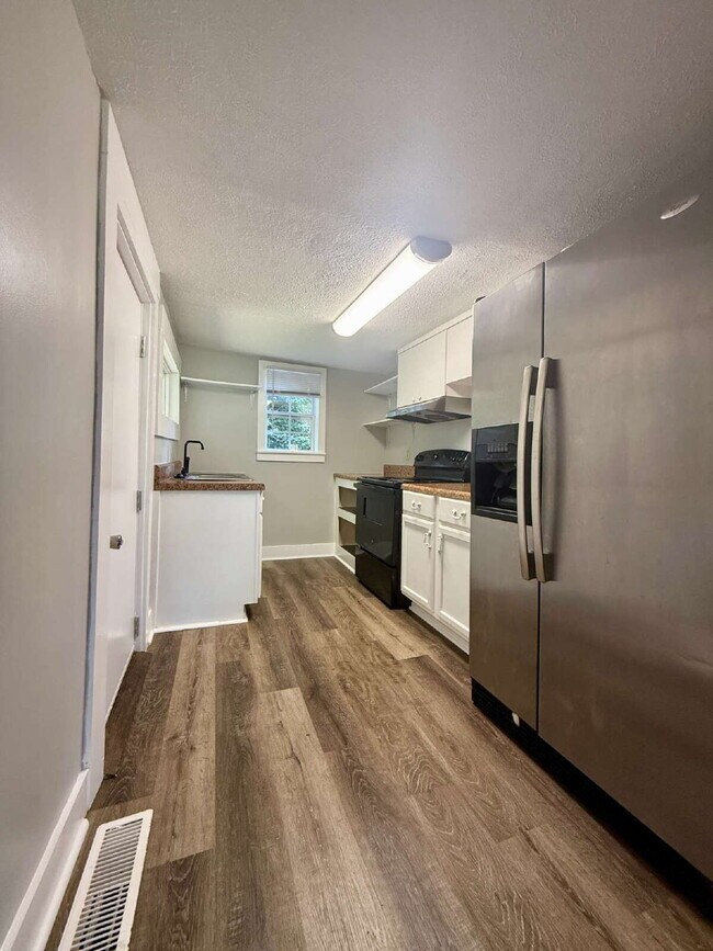 509 S High St in Adairville, KY - Building Photo - Building Photo