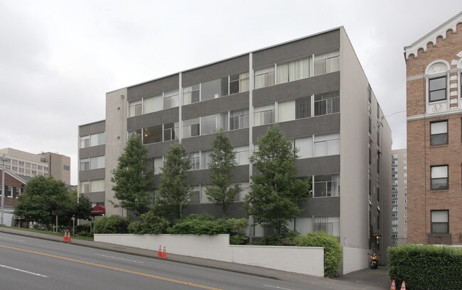 Ten Twenty University in Seattle, WA - Foto de edificio - Building Photo