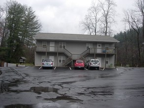 13 Mica Rdg in Sylva, NC - Foto de edificio - Building Photo