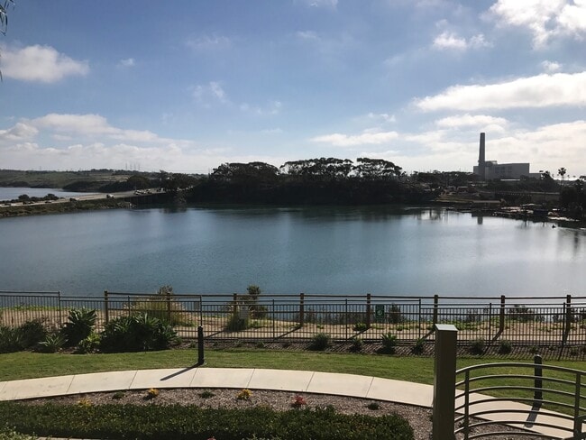 805 Kalpati Cir in Carlsbad, CA - Building Photo - Building Photo