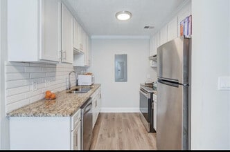 2340 Beaver Ruin Rd, Unit 62 in Norcross, GA - Building Photo - Building Photo