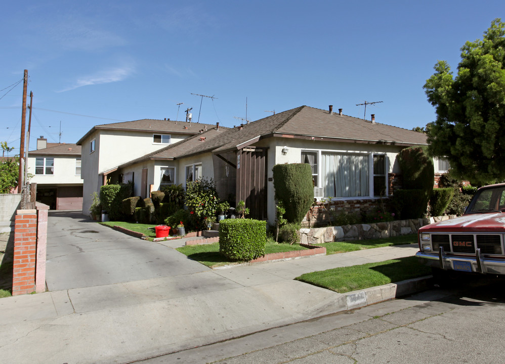 3041 E 60th Pl in Huntington Park, CA - Foto de edificio