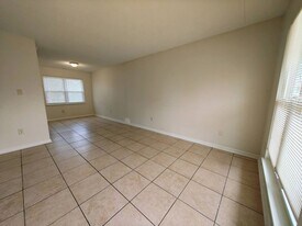 580 Blackhawk Rd in Memphis, TN - Building Photo