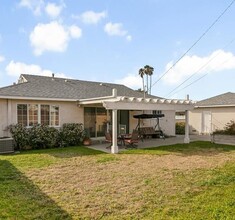 20531 Covello St in Canoga Park, CA - Building Photo - Building Photo