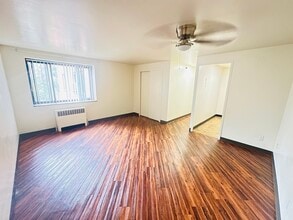 Ellsworth Towers in Pittsburgh, PA - Foto de edificio - Building Photo