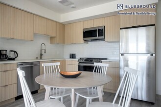 11701 Gateway Blvd in Los Angeles, CA - Building Photo - Building Photo