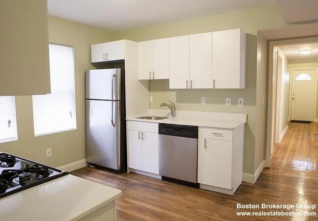 4043 Washington St in Boston, MA - Building Photo - Building Photo