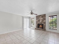 17401 Red Oak Dr in Houston, TX - Building Photo - Building Photo