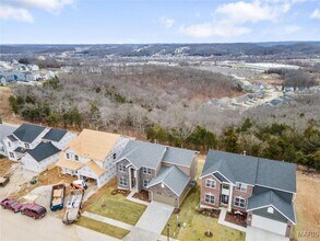 17640 Hitching Post Ct in Eureka, MO - Building Photo - Building Photo