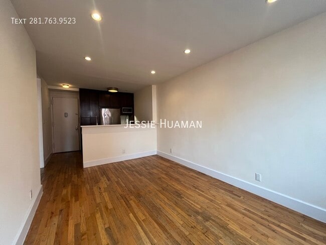 154 Prince St in New York, NY - Building Photo - Building Photo
