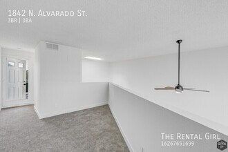 1842 N Alvarado St in Los Angeles, CA - Building Photo - Building Photo