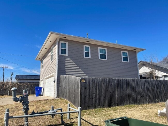 432 E Symmes St in Norman, OK - Building Photo - Building Photo