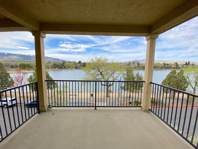 2490 Eastshore Pl in Reno, NV - Building Photo - Building Photo