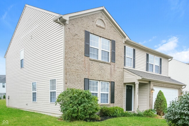 6259 Dusty Laurel Dr in Whitestown, IN - Building Photo - Building Photo