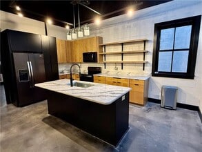 706 Gloucester St in Brunswick, GA - Building Photo - Building Photo