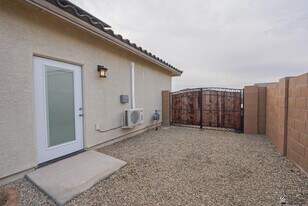 11790 E 25th St in Yuma, AZ - Building Photo