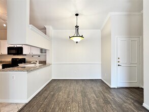 2100 Welch St in Houston, TX - Building Photo - Building Photo