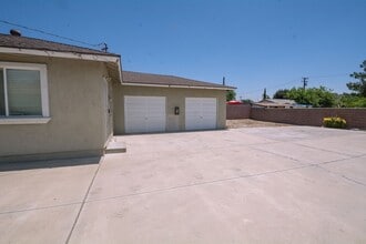 16743 Barbee St in Fontana, CA - Building Photo - Building Photo