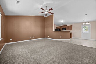 156 Rosemary Ave in Hubert, NC - Building Photo - Building Photo