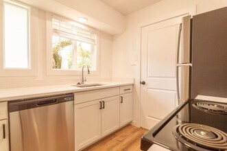 506-510-510 SE 46th Ave in Portland, OR - Building Photo - Building Photo