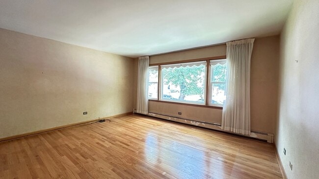 5219 N Bernard St, Unit 1 in Chicago, IL - Building Photo - Building Photo
