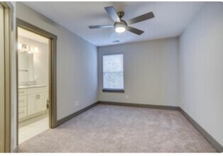 609 Bristol Creek Dr in Nashville, TN - Foto de edificio - Building Photo