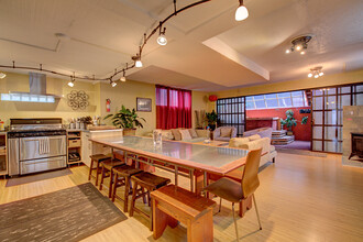 609 10th Ave E in Seattle, WA - Building Photo - Interior Photo