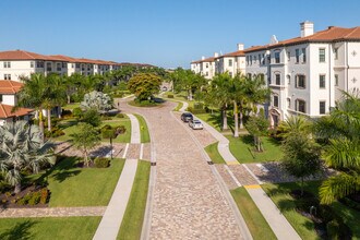 Terrace Homes at Viansa in Naples, FL - Foto de edificio - Building Photo