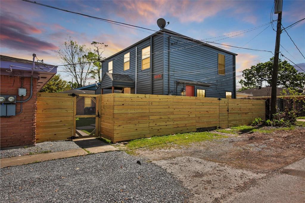 4610 Buck St in Houston, TX - Building Photo