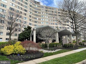 1200 N Nash St in Arlington, VA - Building Photo