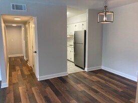 515 Basswood Ave, Unit 44