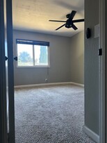 136 Lakehurst Dr in Vacaville, CA - Building Photo