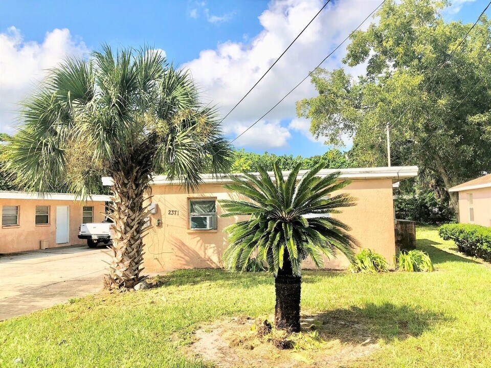 2371 Edwin St NE in Winter Haven, FL - Building Photo