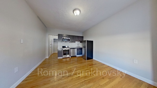 1124 Commonwealth Ave in Boston, MA - Foto de edificio - Building Photo