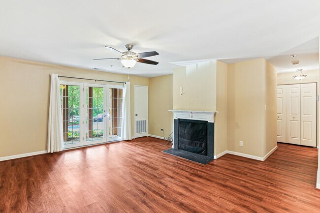 4934 Columbia Rd in Columbia, MD - Building Photo - Building Photo