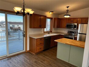 5364 56th Ave NW in Rochester, MN - Building Photo - Building Photo