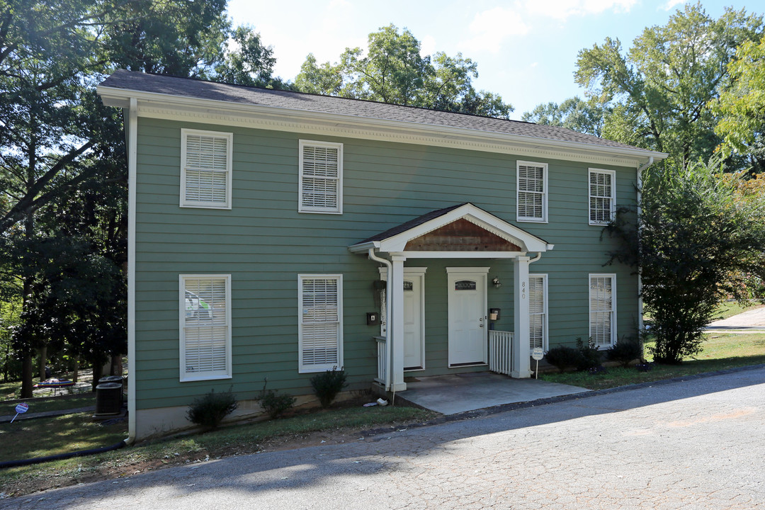 840 Rosedale Ave in Atlanta, GA - Foto de edificio