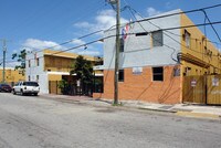 Downtown Villas in Miami, FL - Foto de edificio - Building Photo