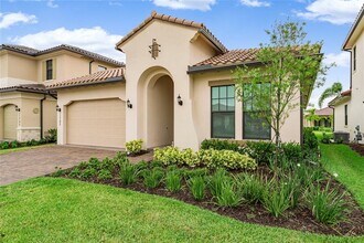 11785 Waterway Cir in Pompano Beach, FL - Building Photo - Building Photo