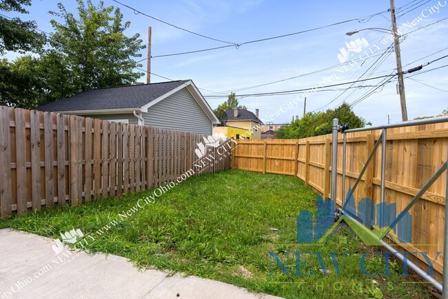 property at 283 N 18th St
